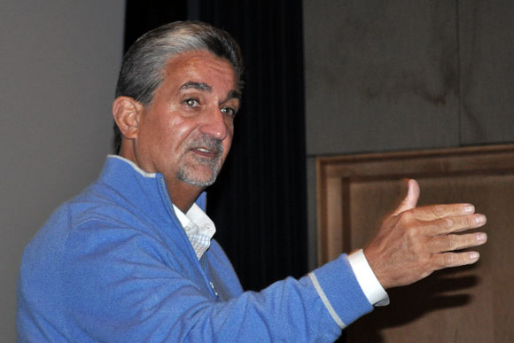 Ted Leonsis addresses MindShare's new class