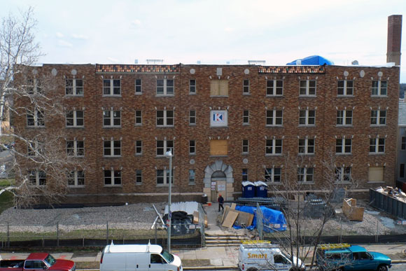 A photo of Metropolitan Overlook as of March 2013