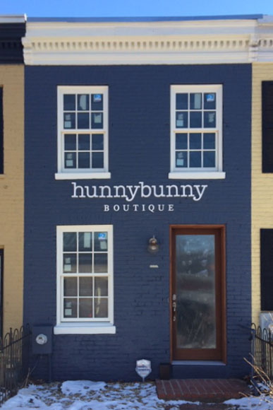 Hunnybunny boutique, an all-natural skincare store opening at 311 8th St NE